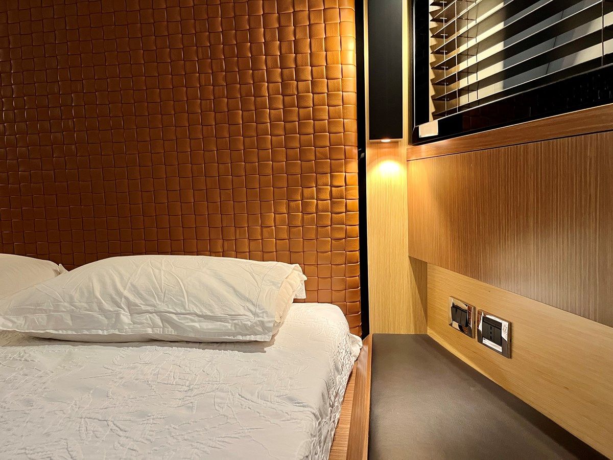 Продажа яхты CHARISMA II