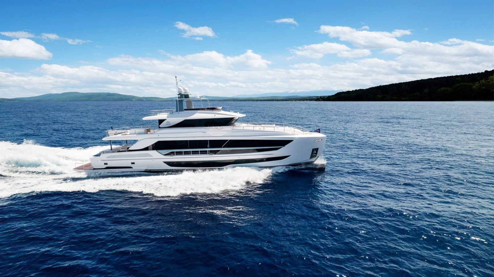 Horizon FD110 - Horizon Yachts