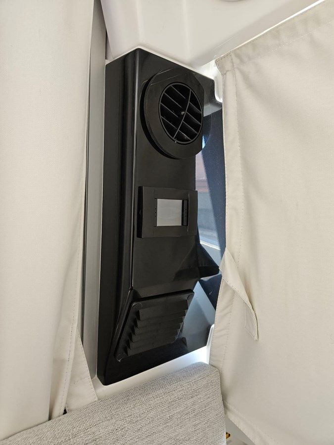 best yacht sales deals 2023 Jeanneau NC795 S2 2023