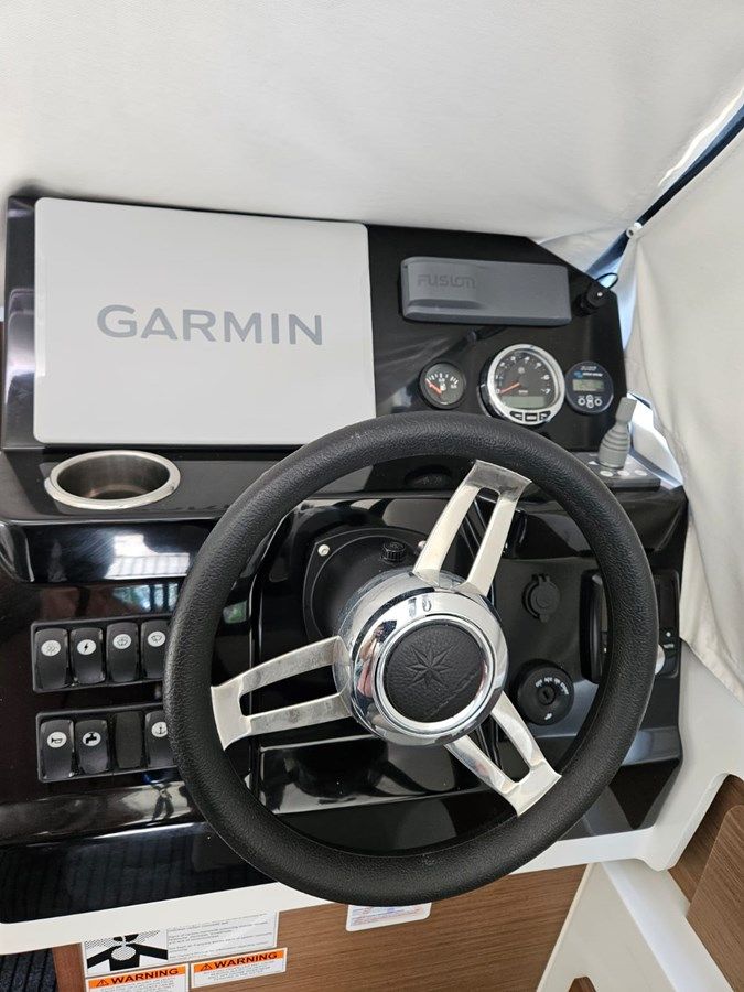2023 Jeanneau NC795 S2 26