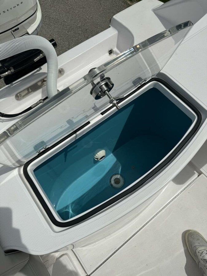 Buy a yacht 26 Streamline Center Console