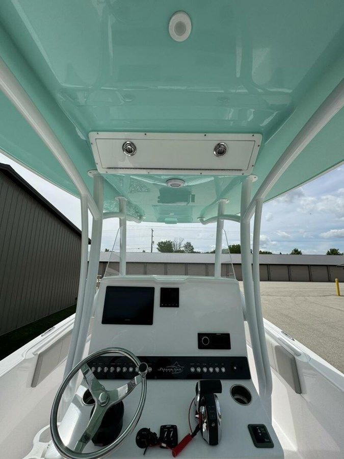 the best price on 26 Streamline Center Console