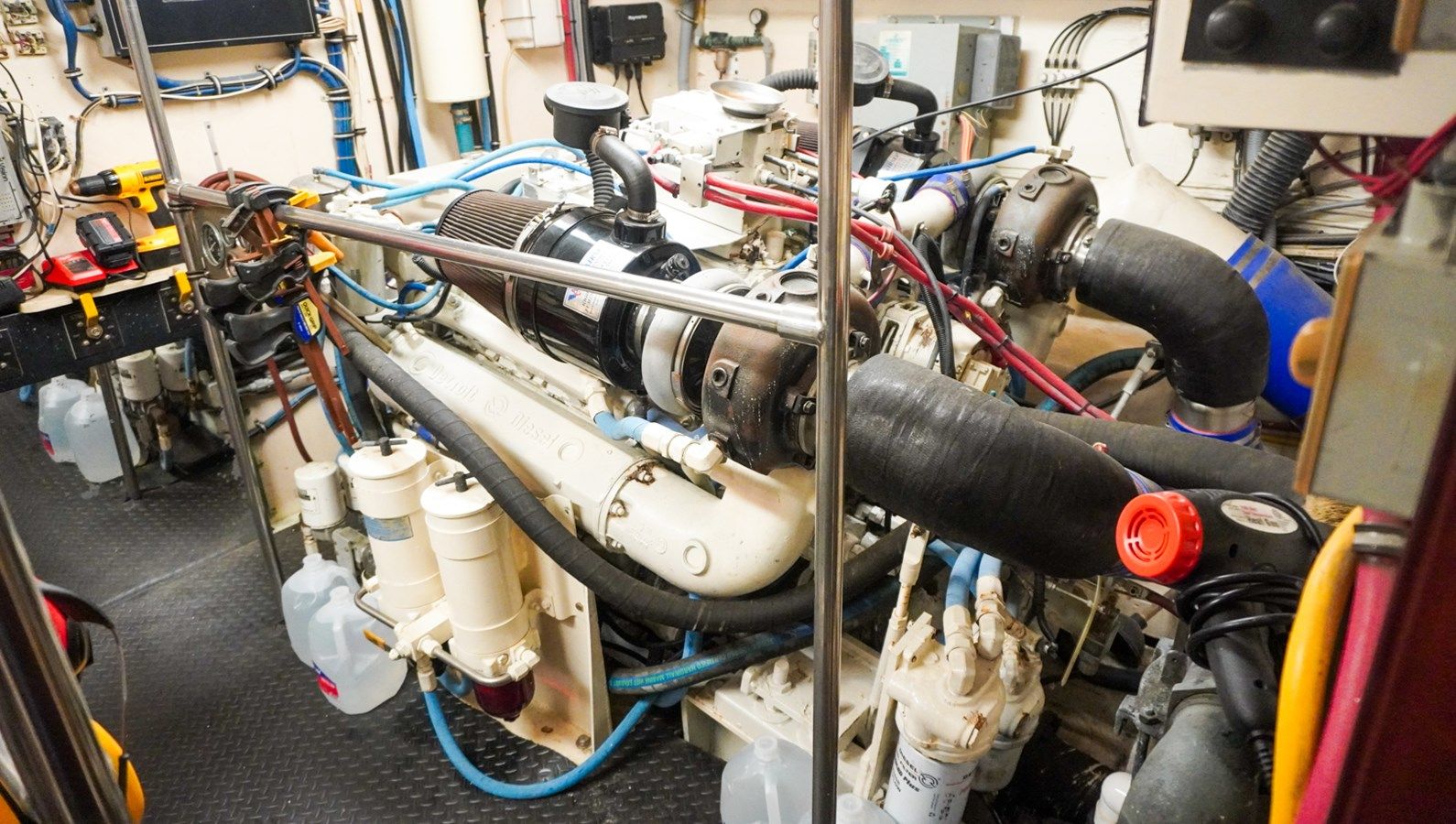 Buy a yacht SUNSET GRILLE - Hatteras