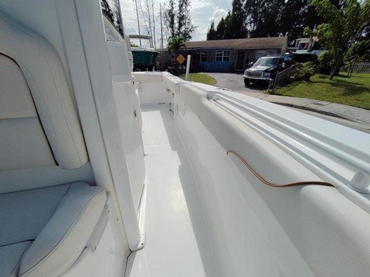 Buy a yacht 26 Sea Hunt - SEA HUNT