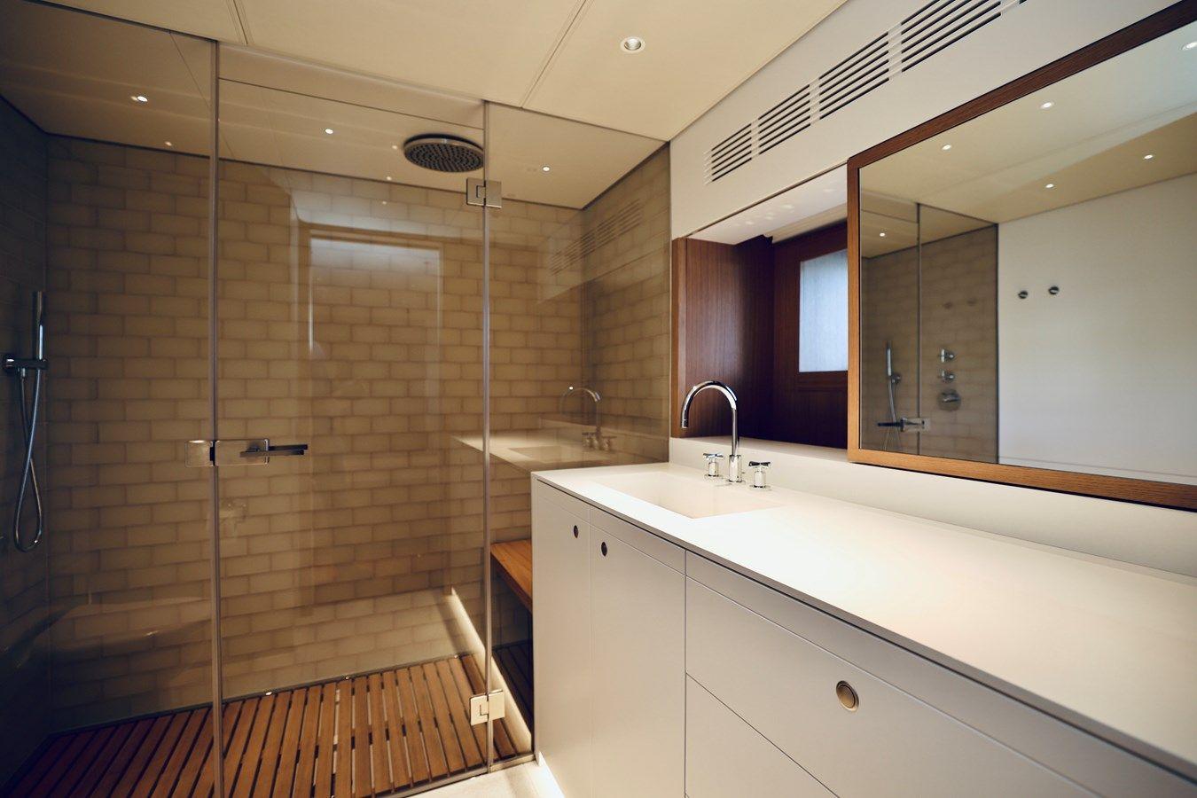 best yacht sales deals FRANKLIE - ROSSINAVI