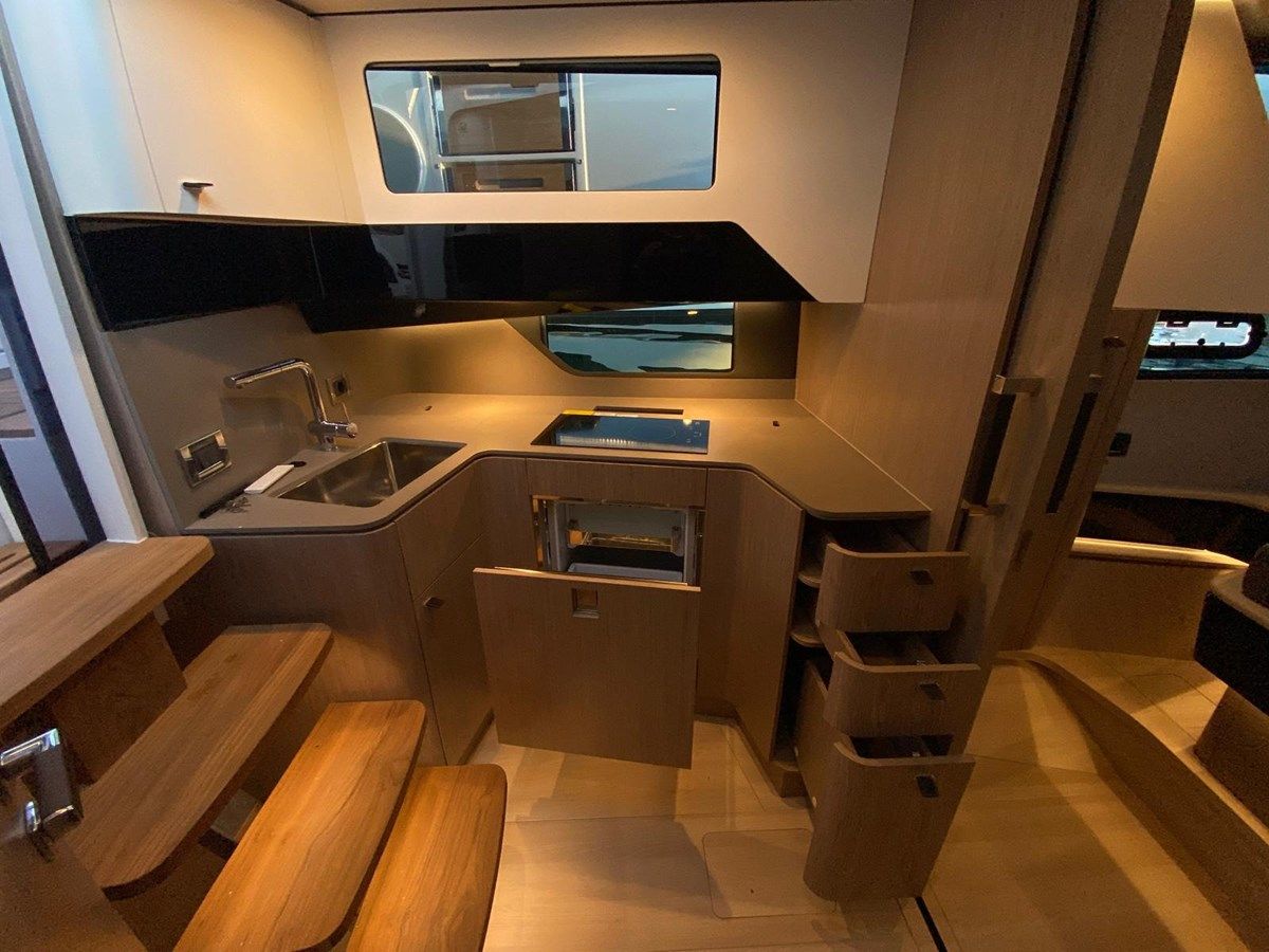 the best price on NEREE 45