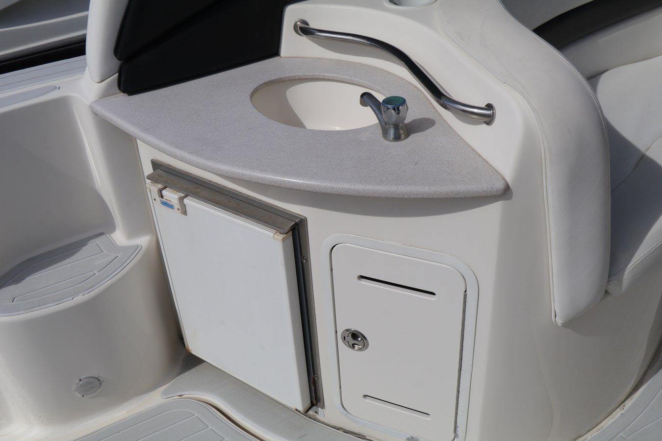 Лучшие предложения покупки яхты 2003 Sea Ray 320 Sundancer - SEA RAY