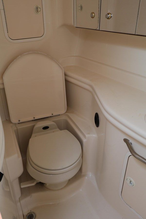 Стоимость яхты 2003 Sea Ray 320 Sundancer 2003