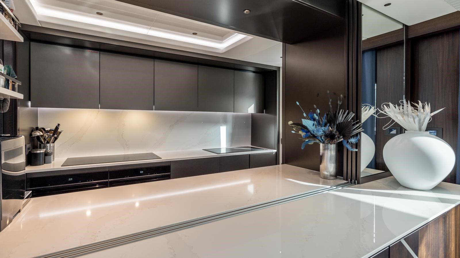 best yacht sales deals EXIT - Sunseeker