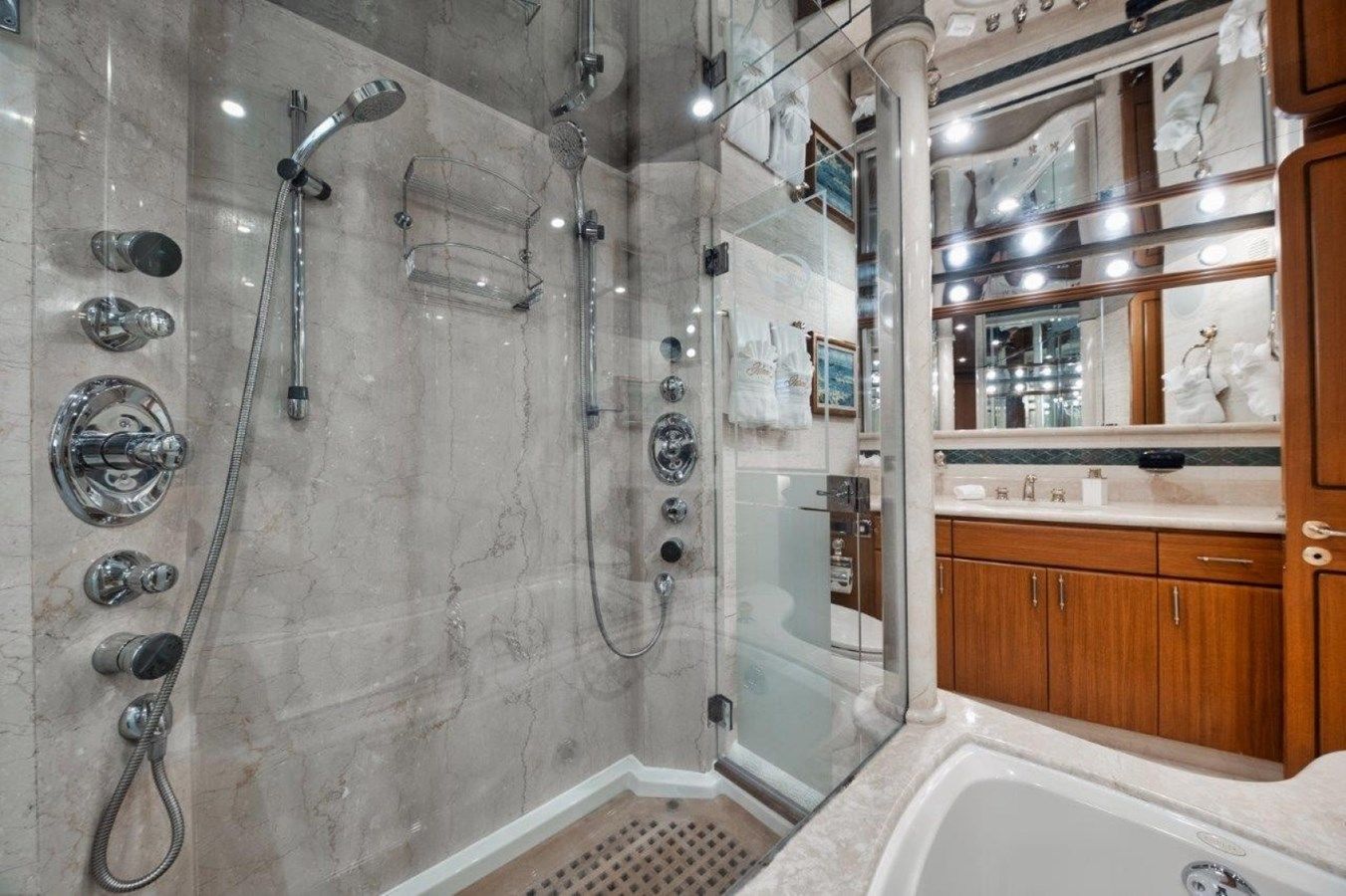 Buy a Island Girl - WESTPORT at Shestakov Yacht Sales