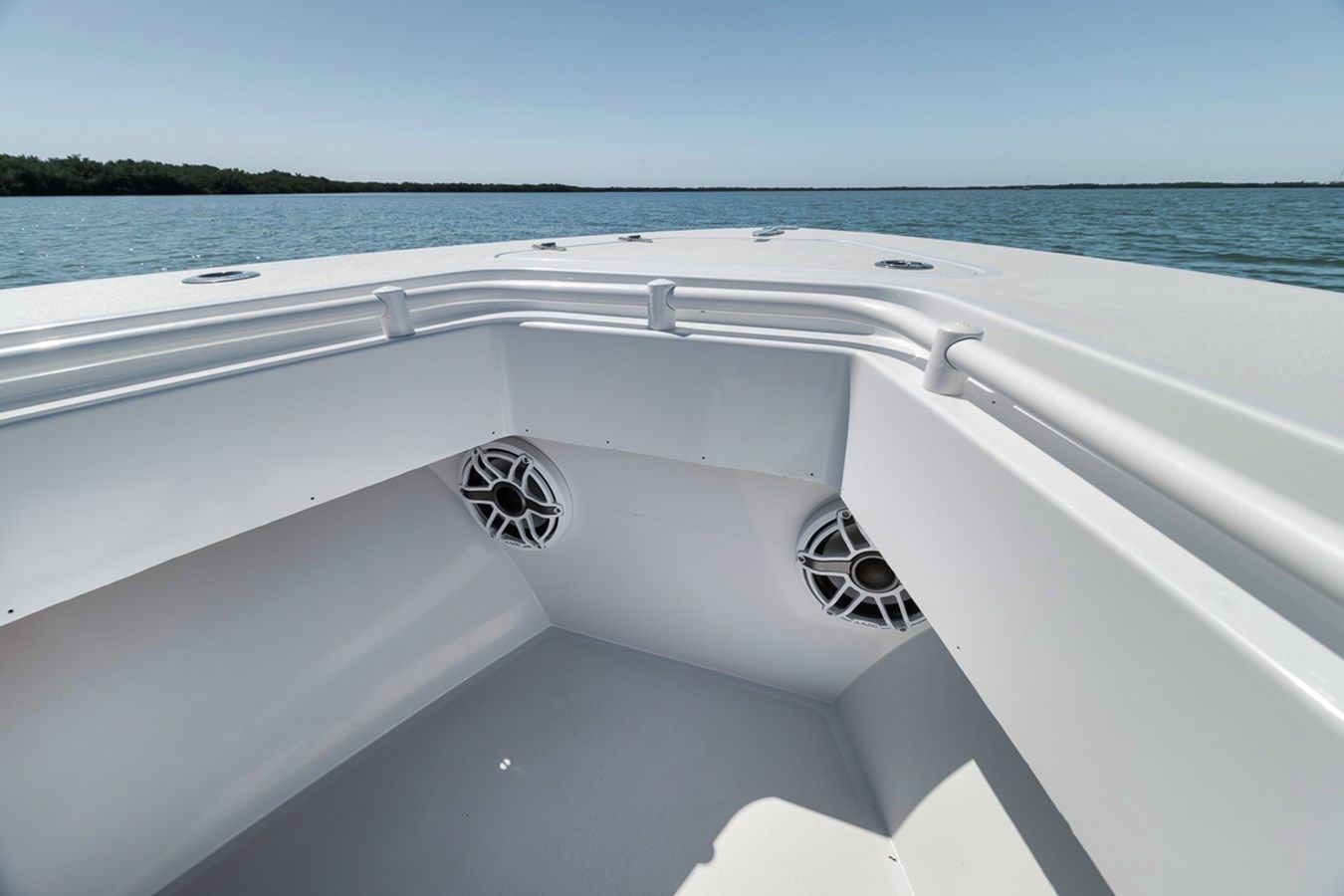 Купить яхту Contender 2004 2004 в Shestakov Yacht Sales