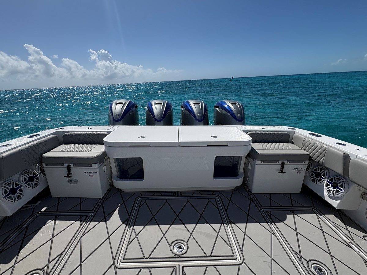 Стоимость яхты EG VODKA 53 Sueños