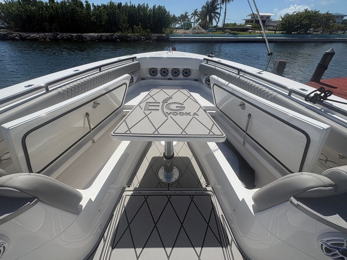 Купить яхту EG VODKA - HCB в Shestakov Yacht Sales