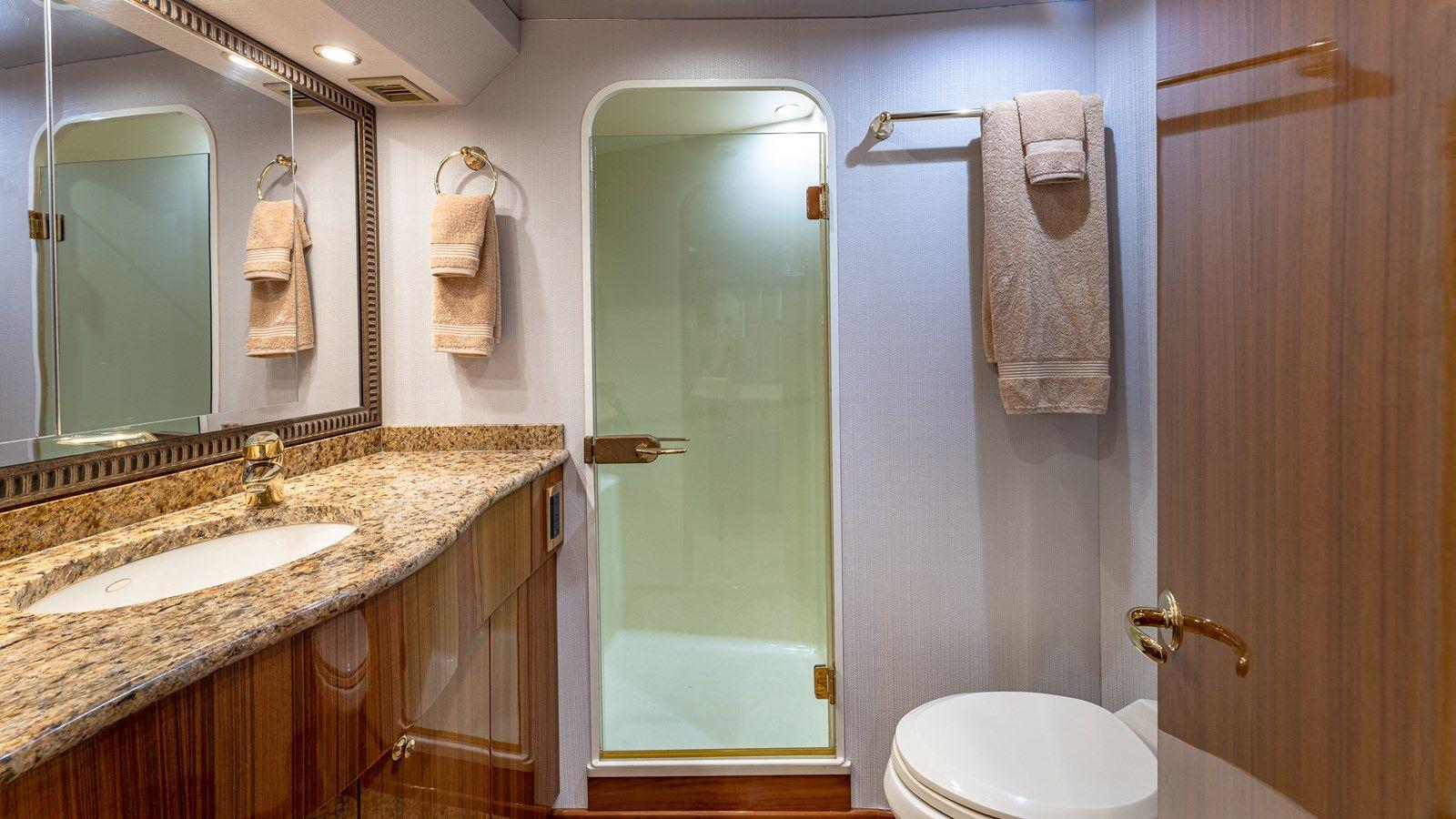 the best price on FIRST BITE 2005