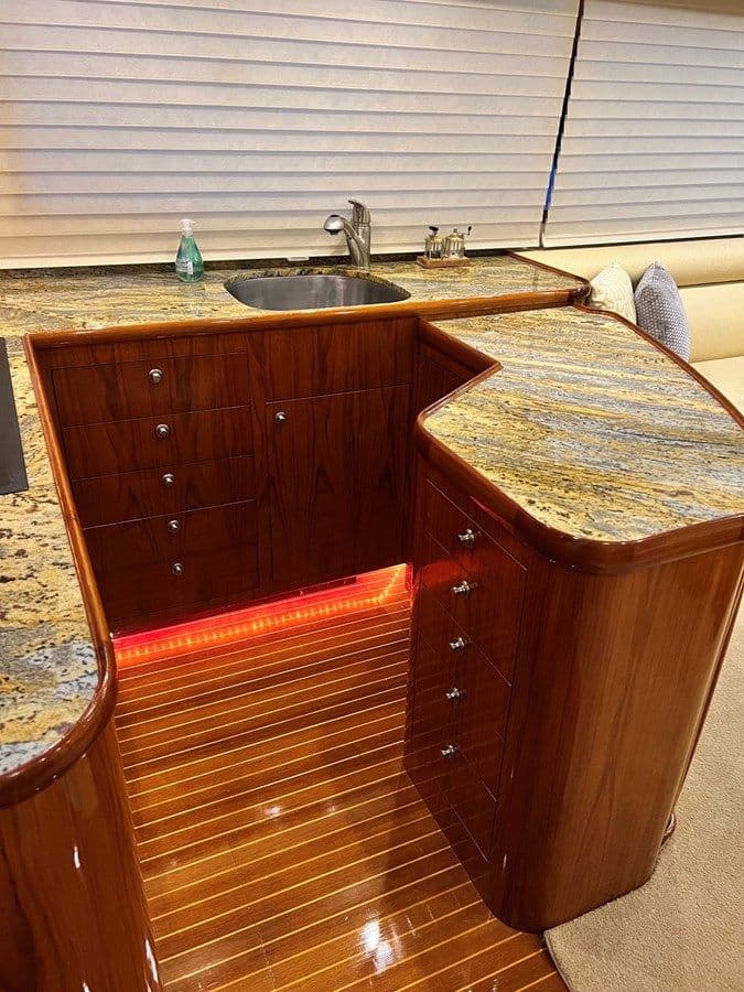 Buy a yacht MAHI DREAM - LYDIA YACHTS