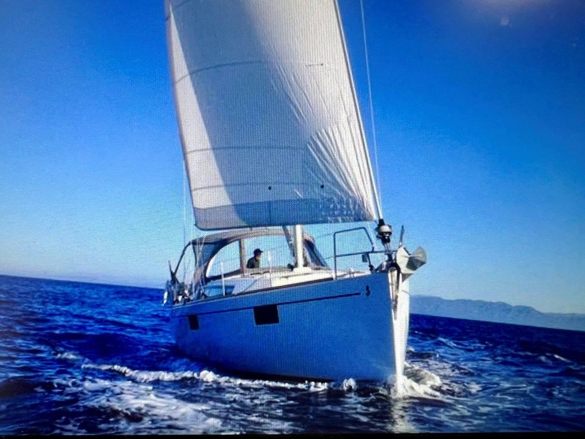 the best price on Beneteau Oceanis 48