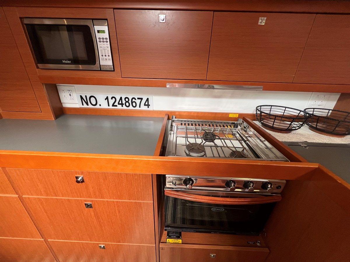 the best price on Beneteau Oceanis 48 - Beneteau