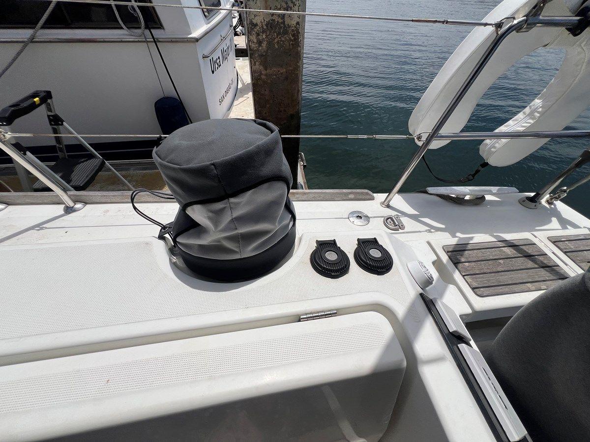 best yacht sales deals Beneteau Oceanis 48 47