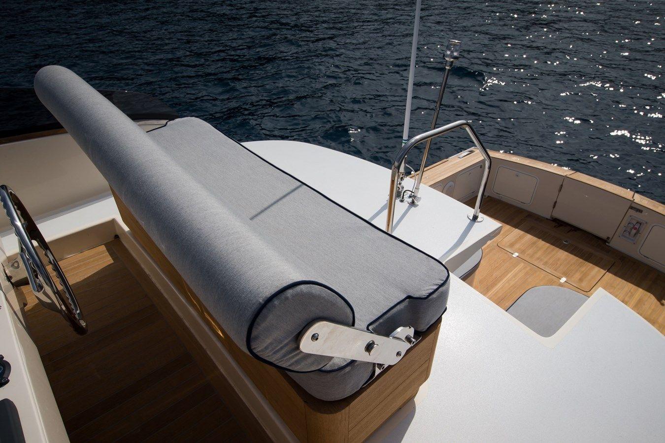 TOY 36 FLY - TOY MARINE