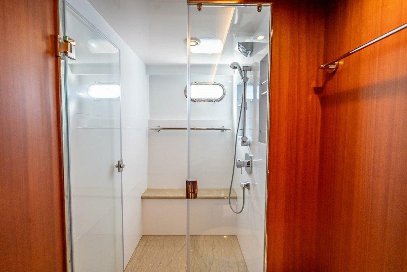 Buy a yacht Sunny SeaJay - HAMPTON YACHTS