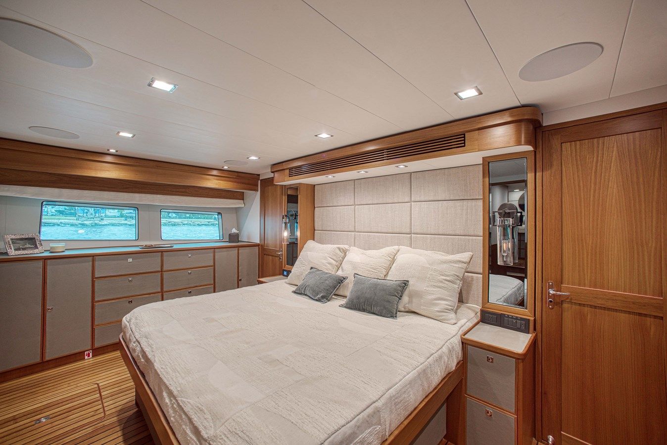 Продажа яхты INCORRIGIBLE - Marlow