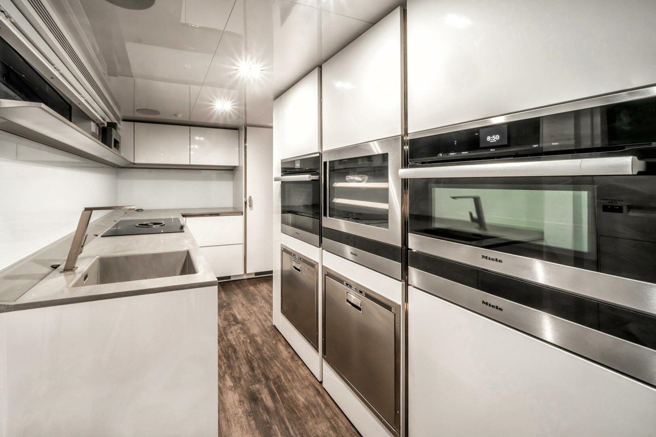 Buy a Pearl 95 - PEARL YACHTS at Shestakov Yacht Sales