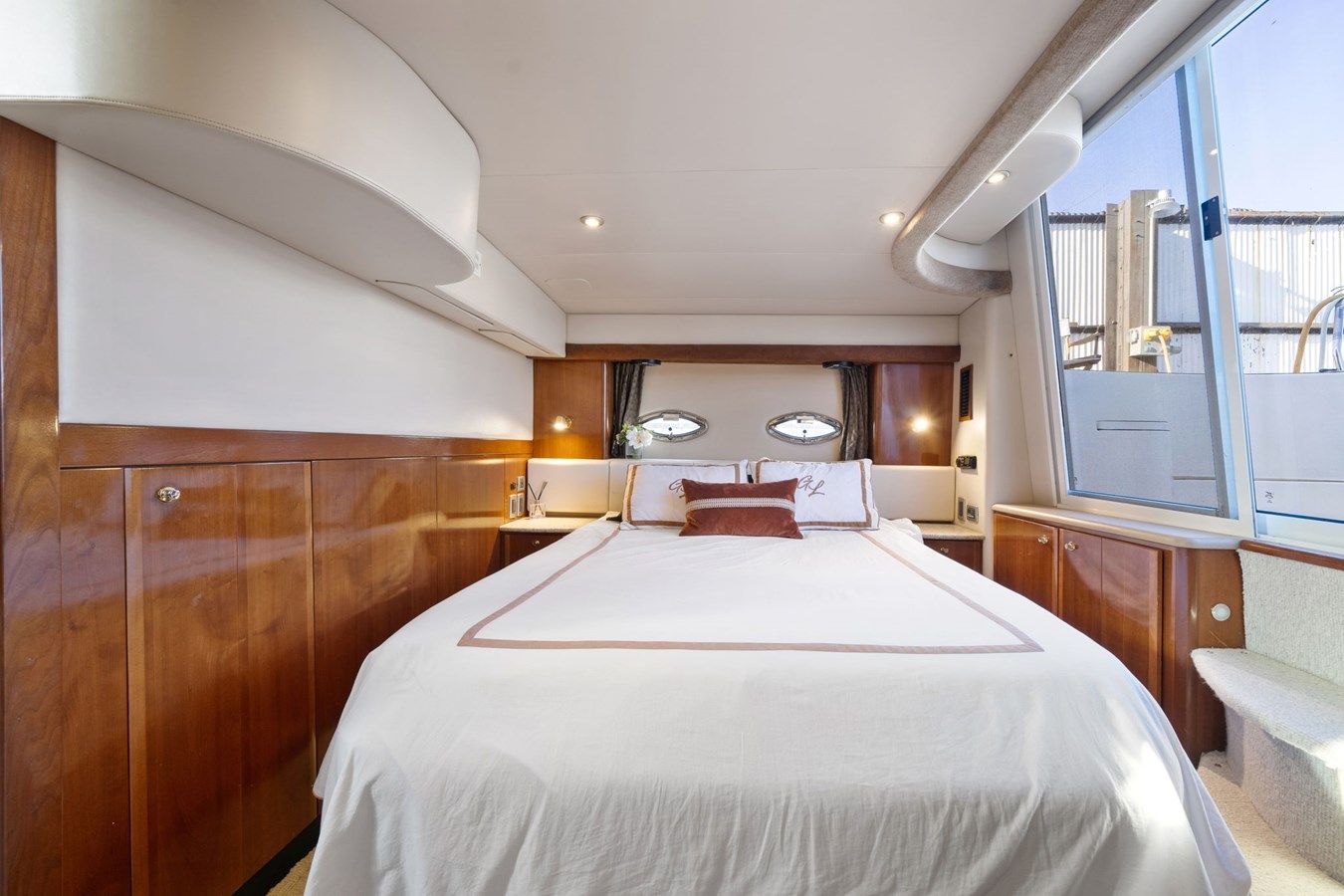 Купить яхту 2007 Meridian 459 Motoryacht (Copy) 2007 в Shestakov Yacht Sales