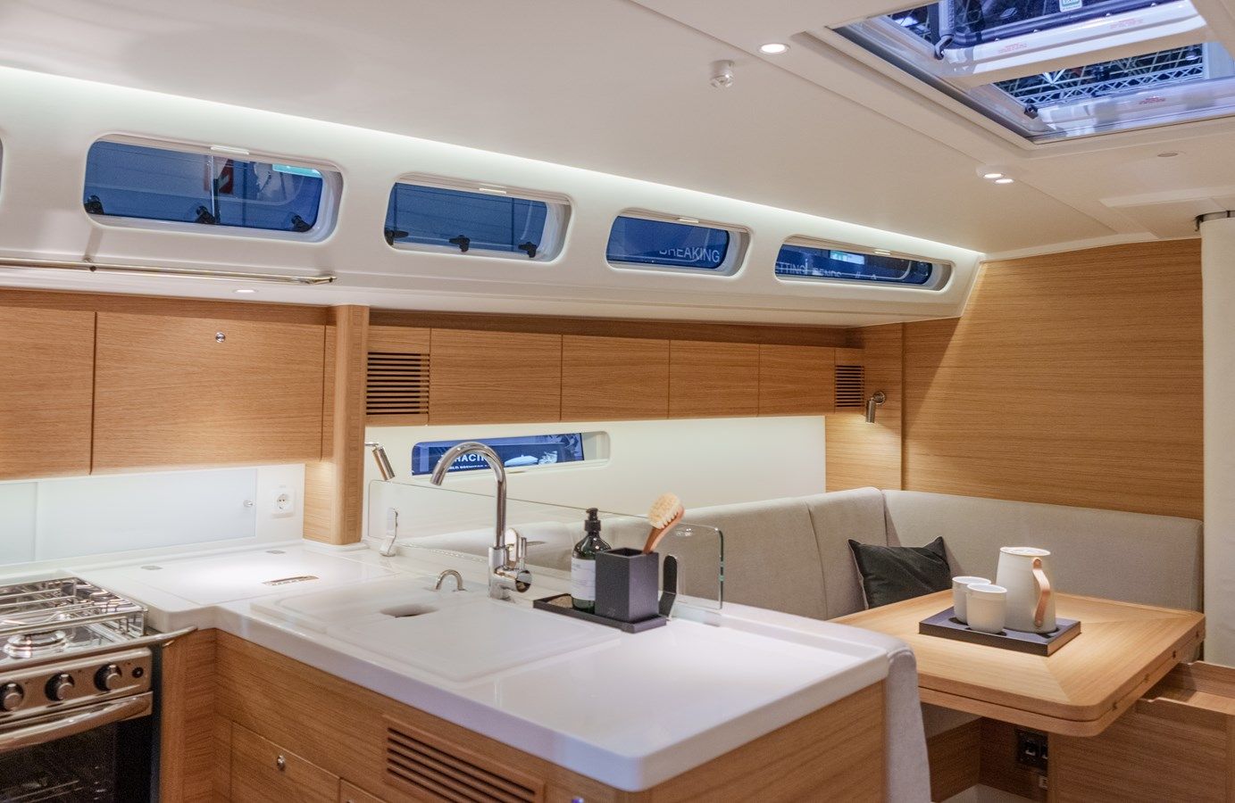 the best price on 2025 X-Yachts X4³ 43