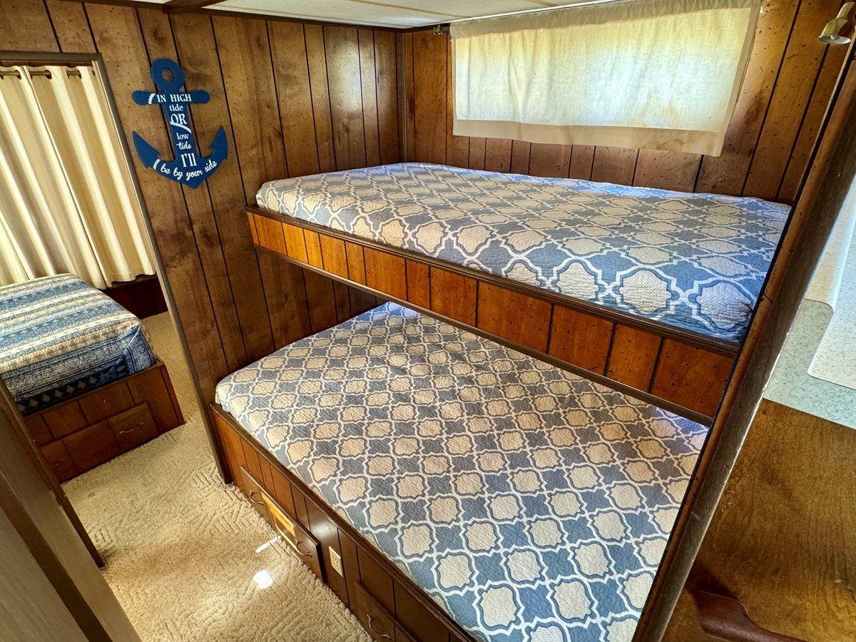 Buy a 77 Sumerset 14 x 58 Aluminum Hull with Catwalks at Shestakov Yacht Sales