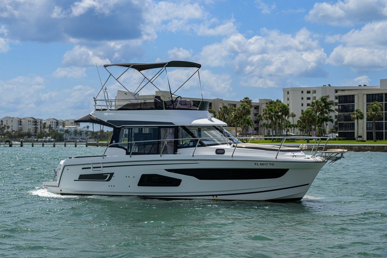 DON'T WAKE ME - Jeanneau price