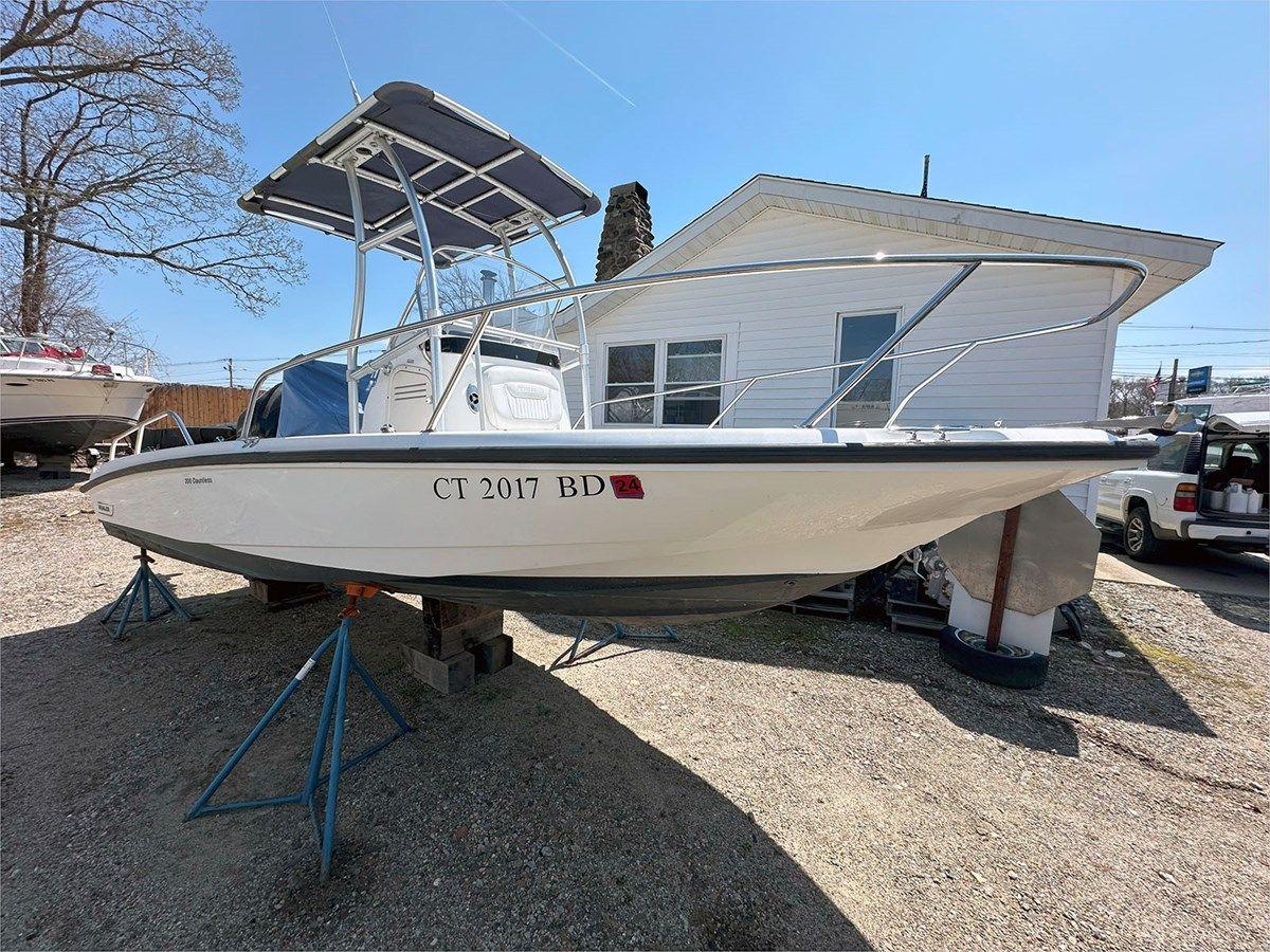 2008 BOSTON WHALER 200 DAUNTLESS - Boston Whaler yacht sale