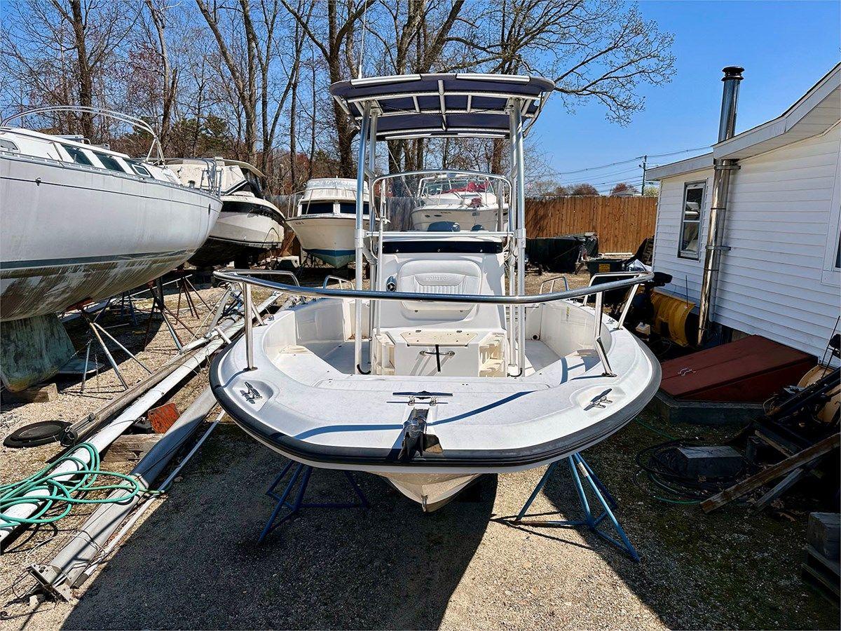 Buy a yacht 2008 BOSTON WHALER 200 DAUNTLESS - Boston Whaler