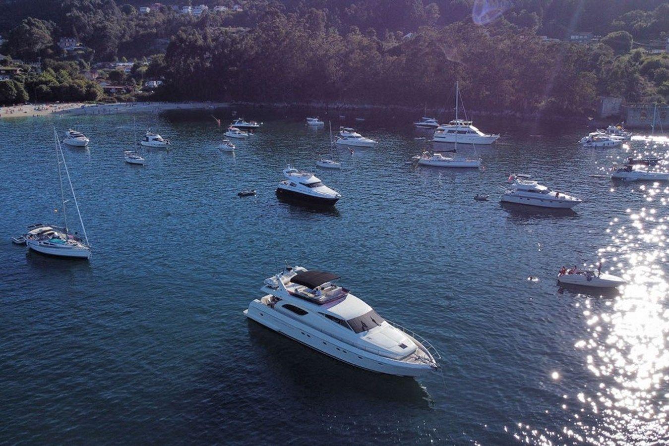 FERRETTI 70 FLYBRIDGE - Ferretti Yachts