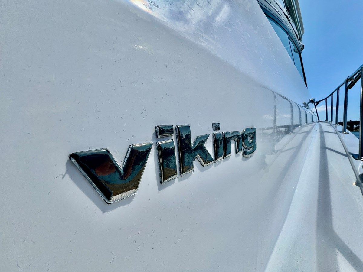 best yacht sales deals QUALITY TIME - VIKING