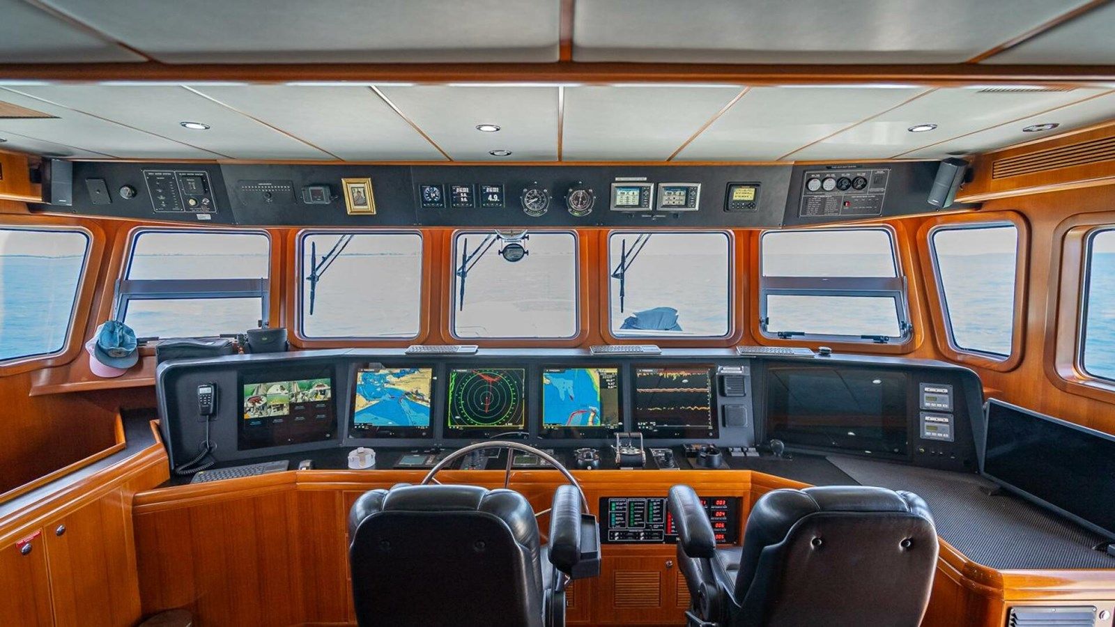 Buy a yacht Take 5 2009