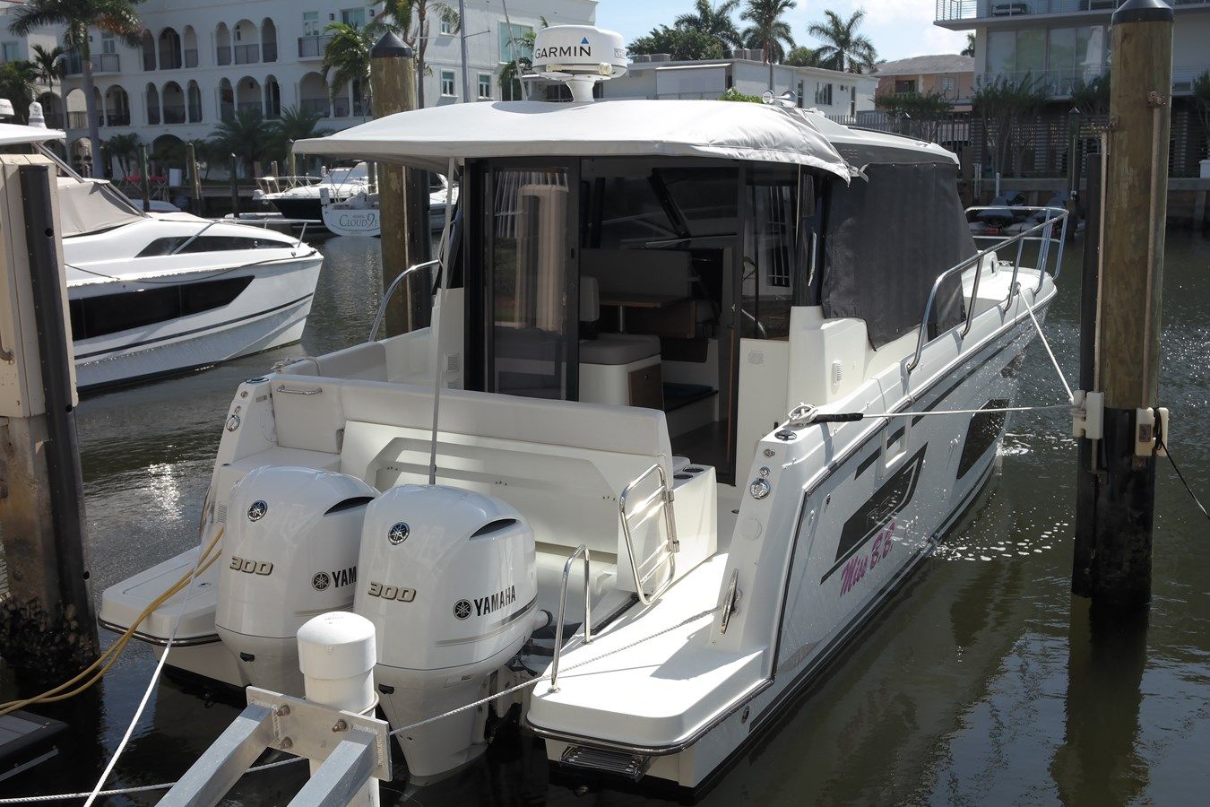 Лучшая цена на Jeanneau NC1095 NC1095