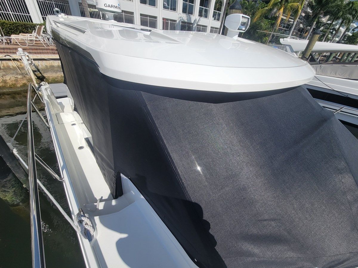 Купить яхту Jeanneau NC1095 NC1095 в Shestakov Yacht Sales