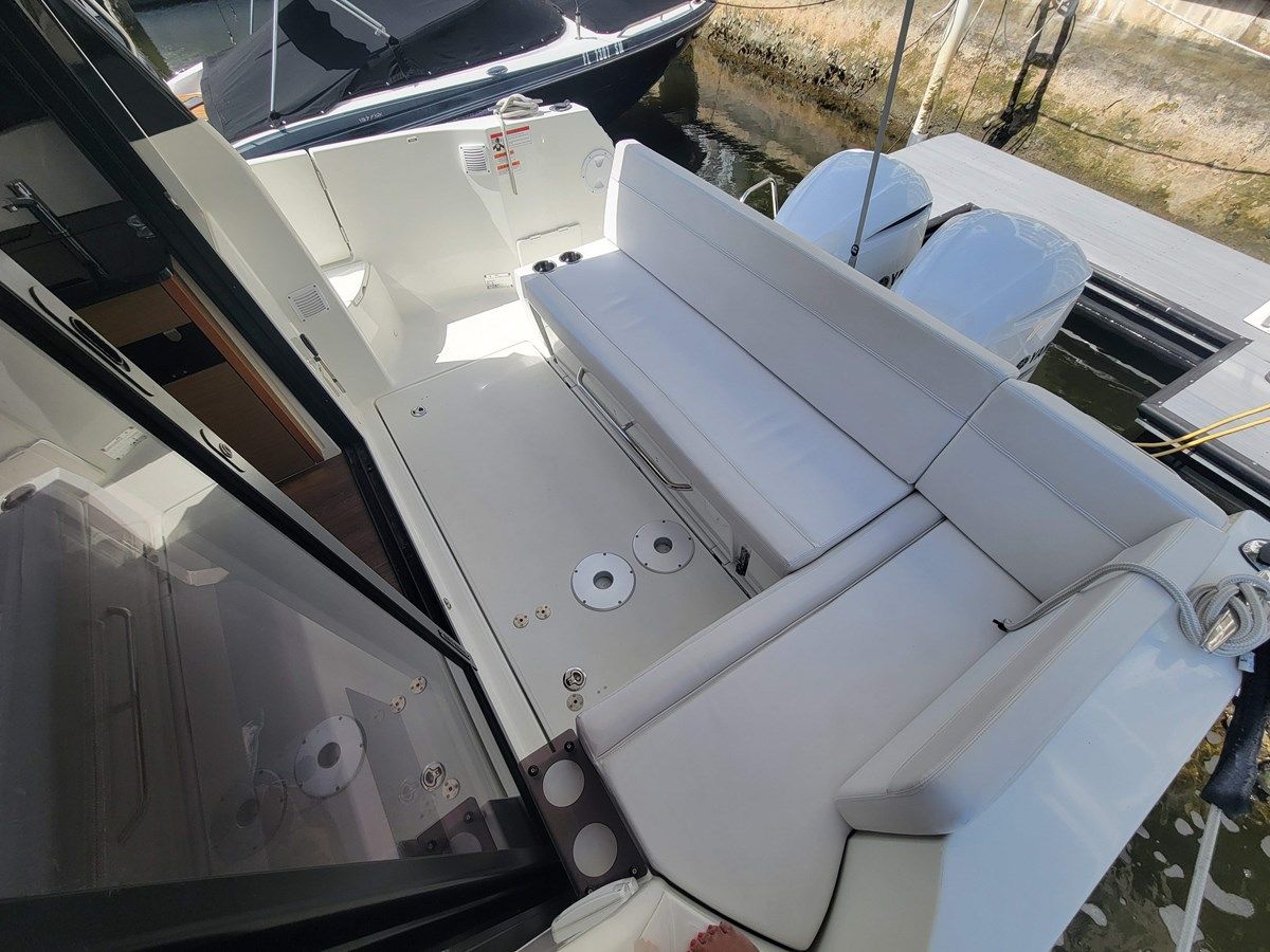 Купить Jeanneau NC1095 NC1095