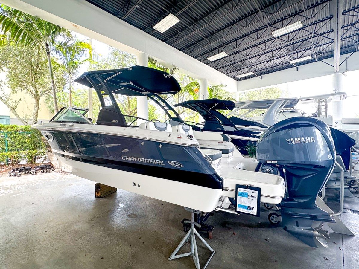 Buy a Chaparral 250 OSX - Chaparral at Shestakov Yacht Sales