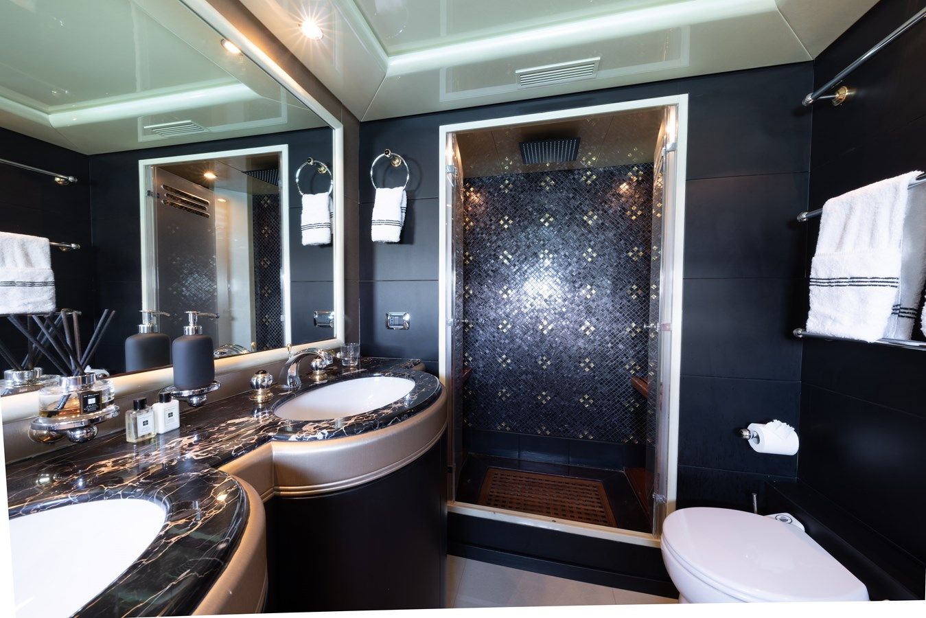 Buy a LAUREN V - Mangusta at Shestakov Yacht Sales