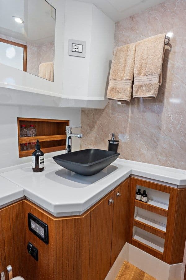 Buy a Italyure 38 sport 39 at Shestakov Yacht Sales