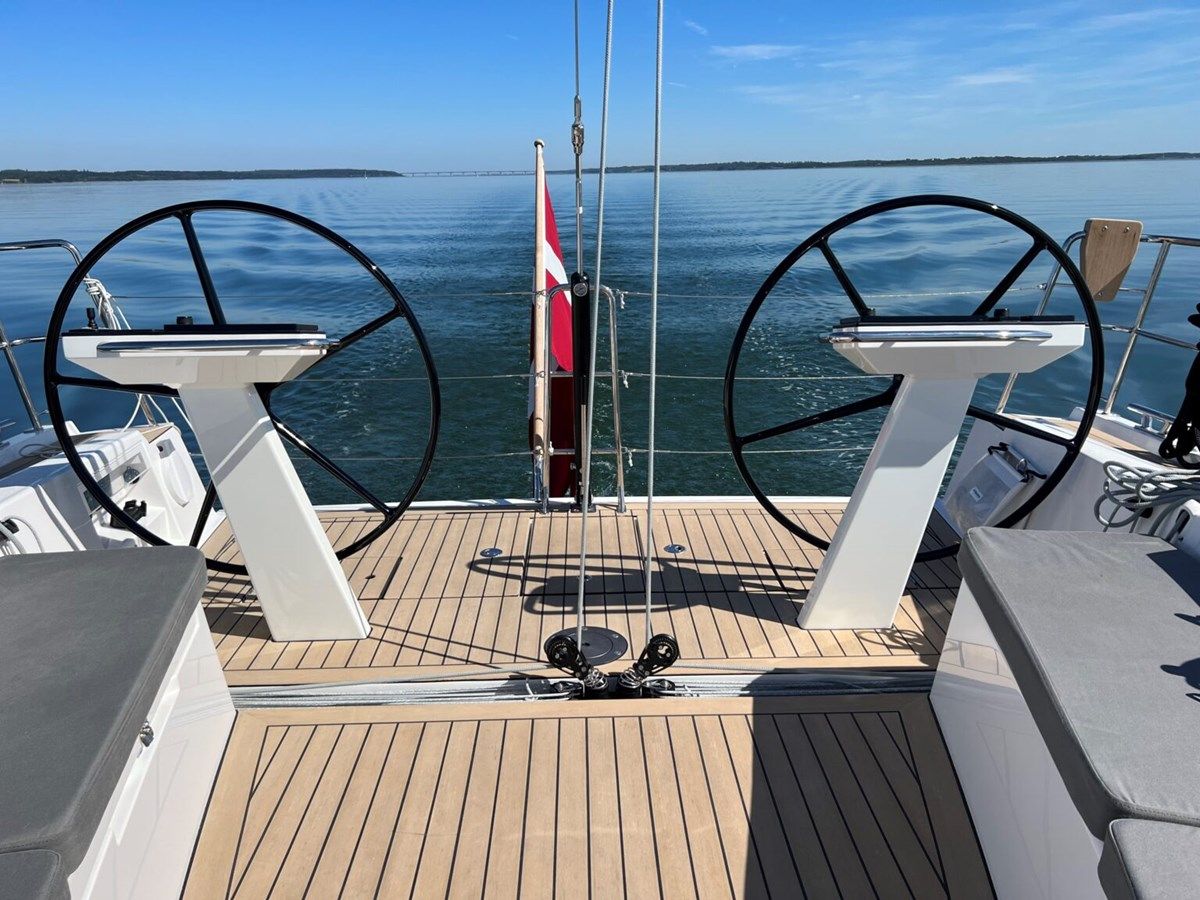 the best price on 2025 X-Yachts X4³