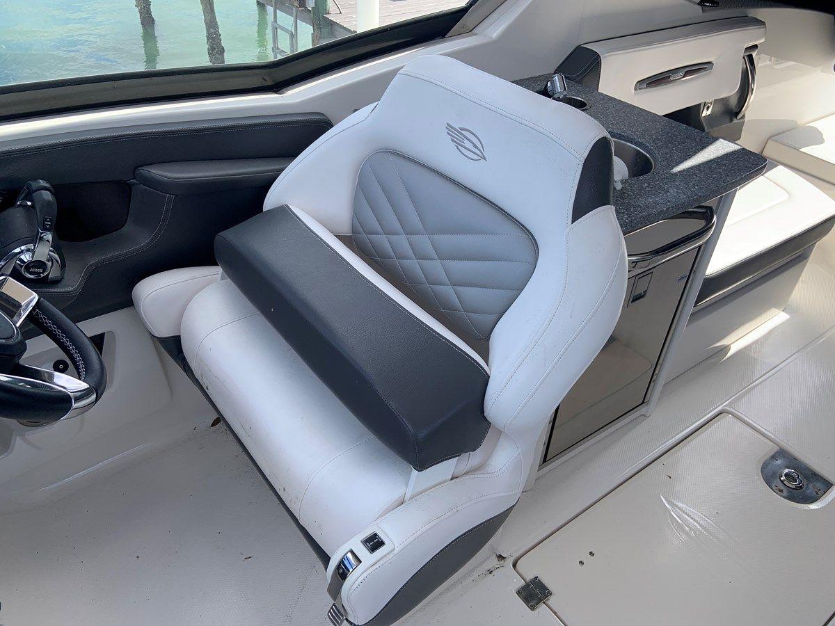 the best price on Chaparral 307 SSX 307 SSX