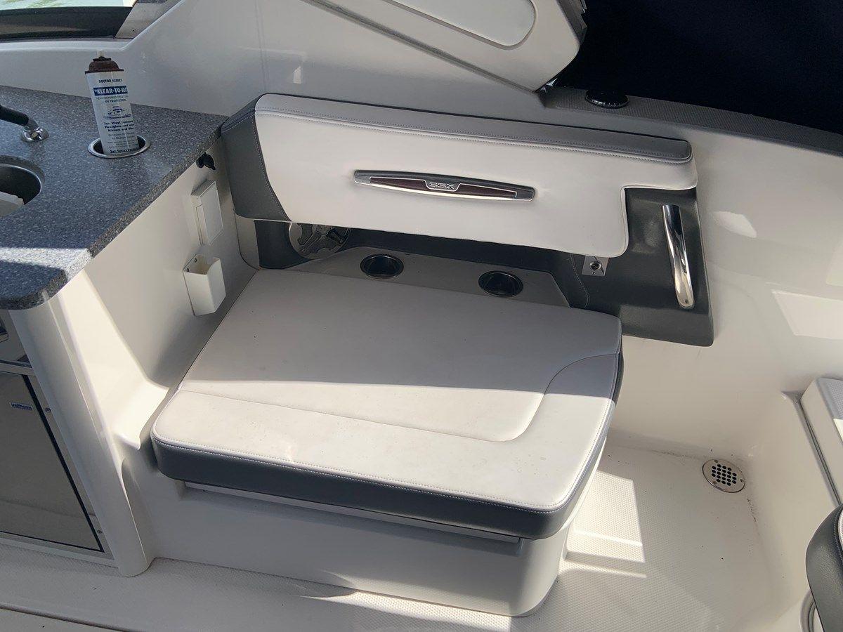 the best price on Chaparral 307 SSX 2018