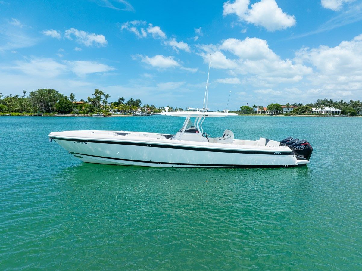 Buy a FREAKY FAST 375 Open at Shestakov Yacht Sales