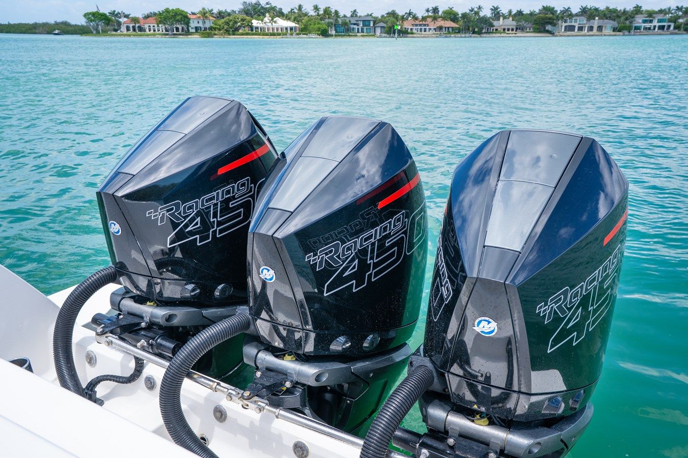 Buy a yacht FREAKY FAST - INTREPID POWERBOATS INC.