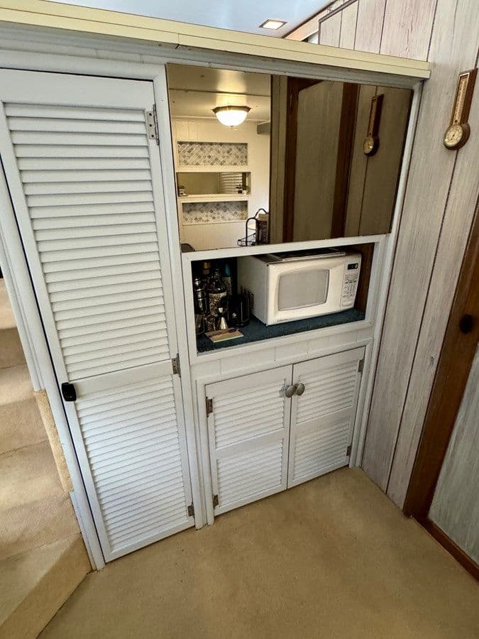 best yacht sales deals Dragonfly Chaser