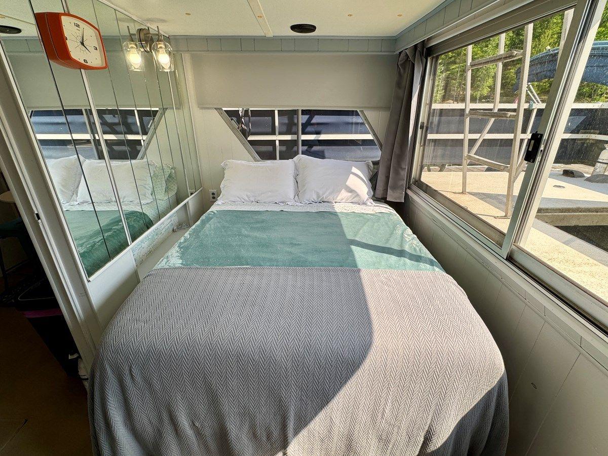 Dragonfly Chaser 14 x 50 Standard