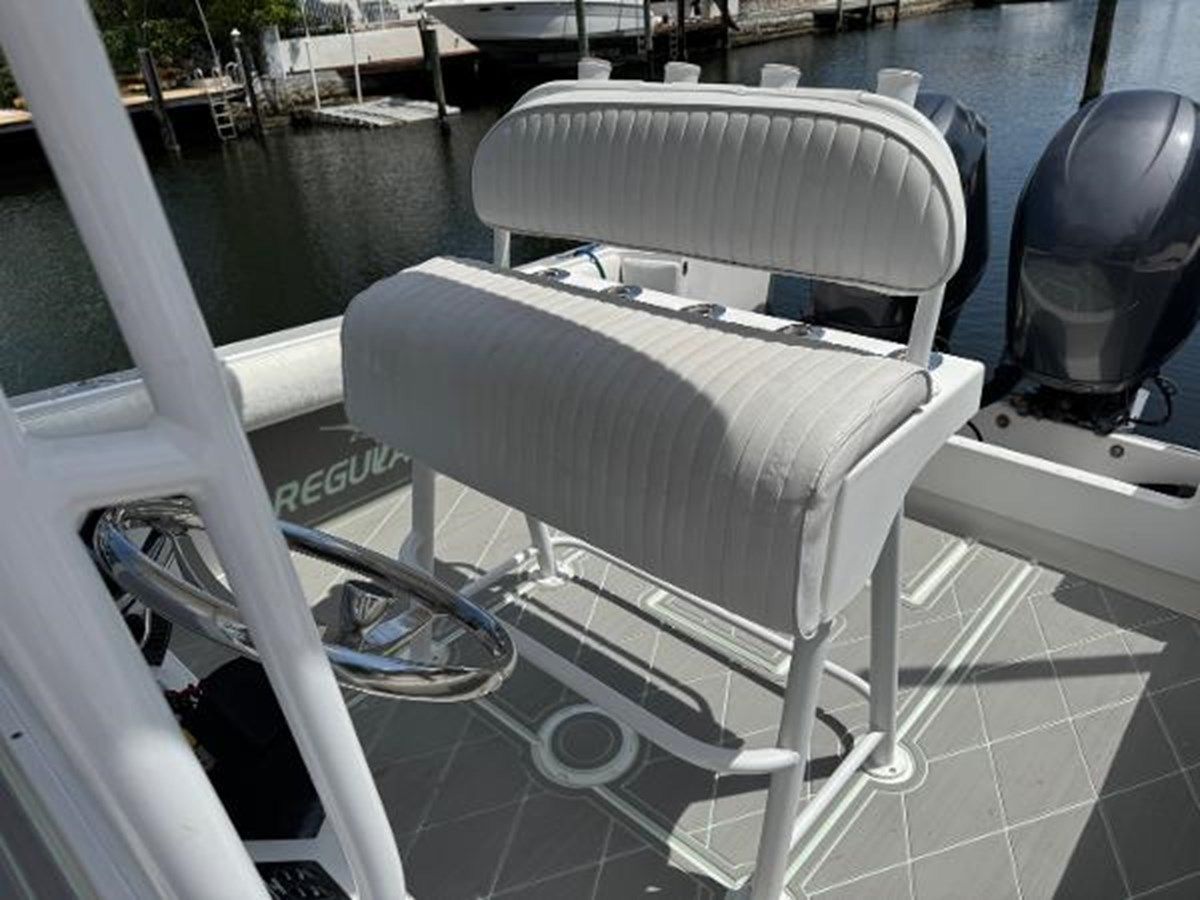Купить яхту - 23 Center Console в Shestakov Yacht Sales