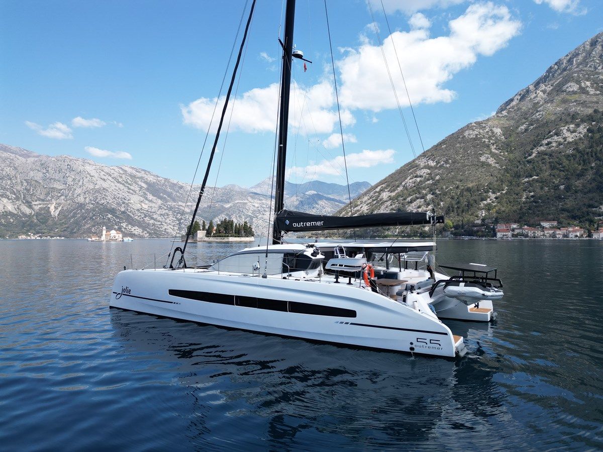 Jolie yacht sale